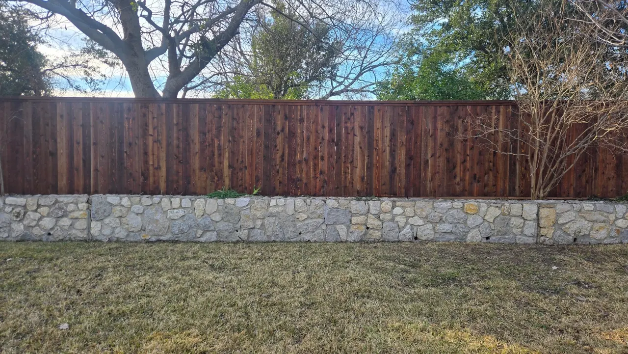 6 ft cedar fence pre-stained — Allen
