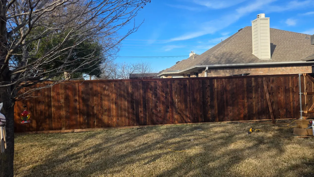 6 ft cedar fence pre-stained — Allen