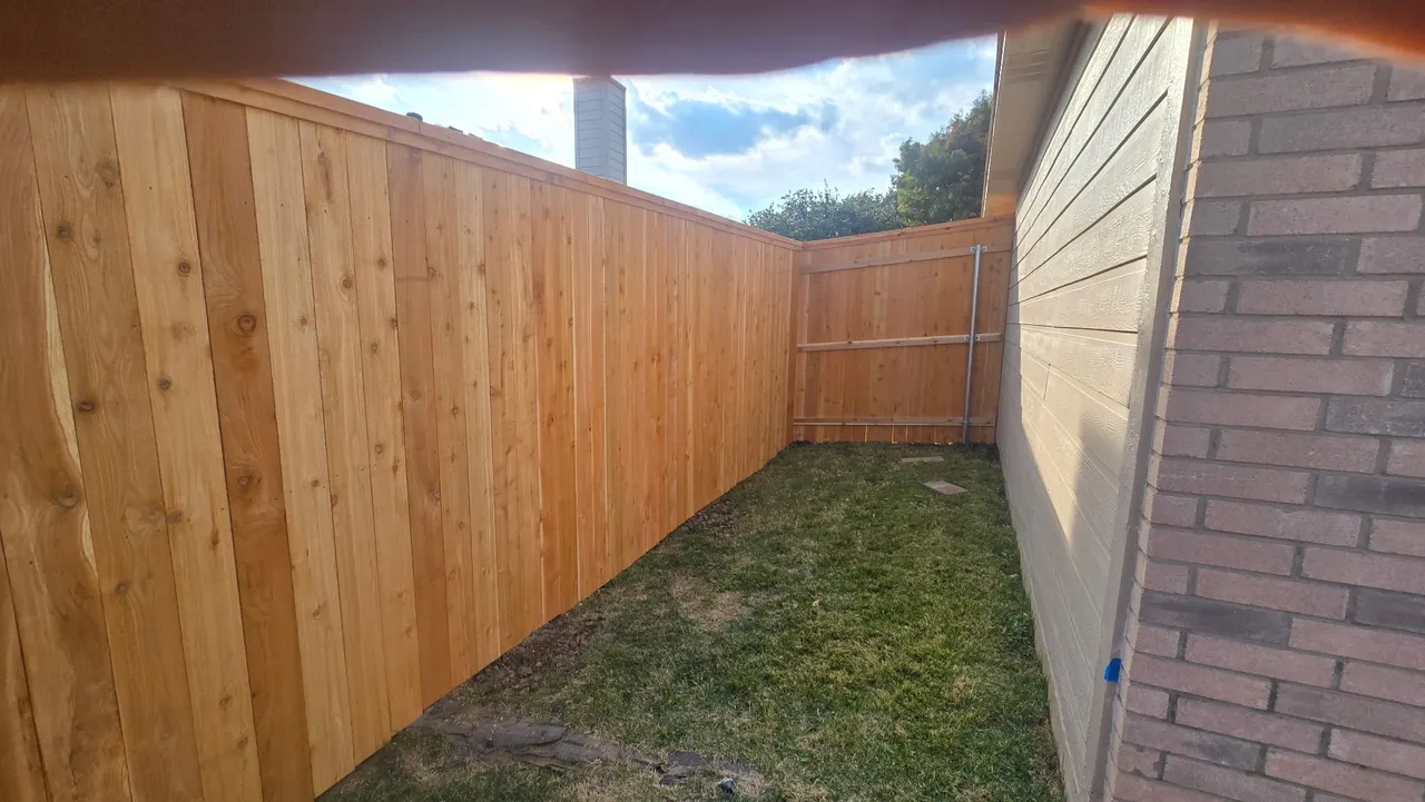 7 ft & 8 ft cedar fence with double trim — Dallas