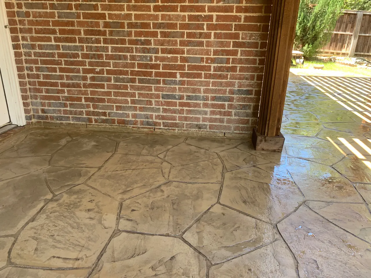 Stamped concrete patio. Orchard stone pattern. — Dallas