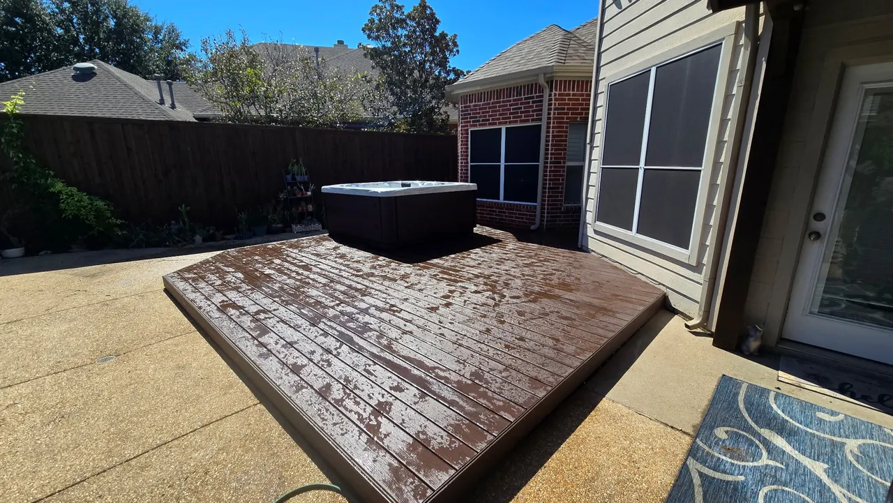 TREKS composite deck- Color Lava Rock — Plano